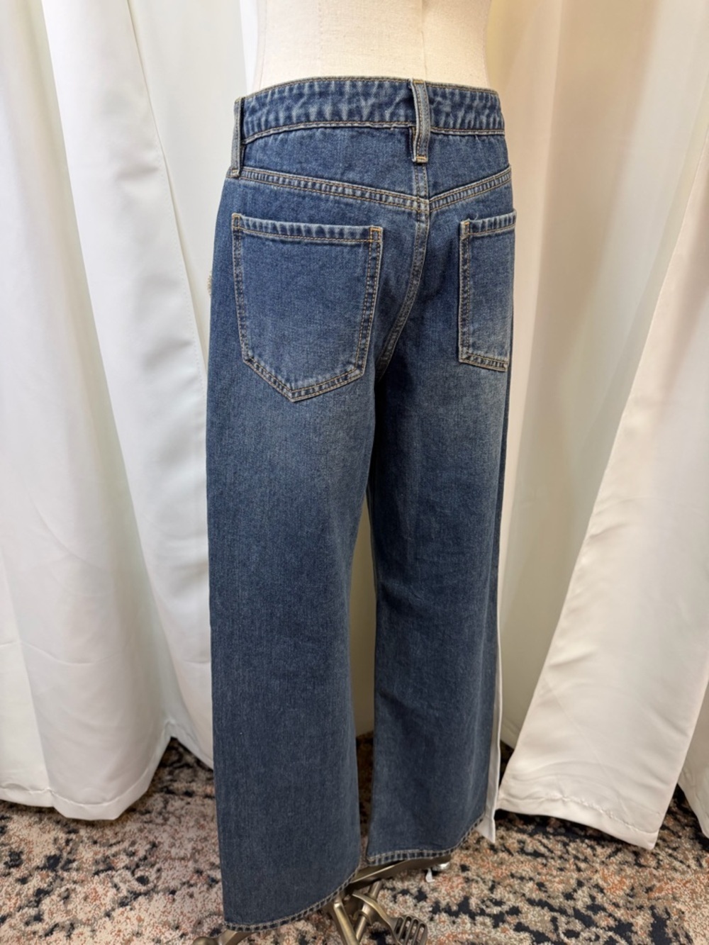 NWOT Cali 1850 Animal Print Heart Patch Straight Leg Jeans Junior’s Size 5 - Picture 10 of 16